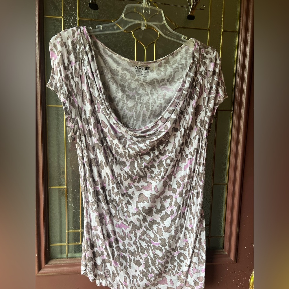 Apt. 9 Gray and White Draped Cap Sleeve Blouse